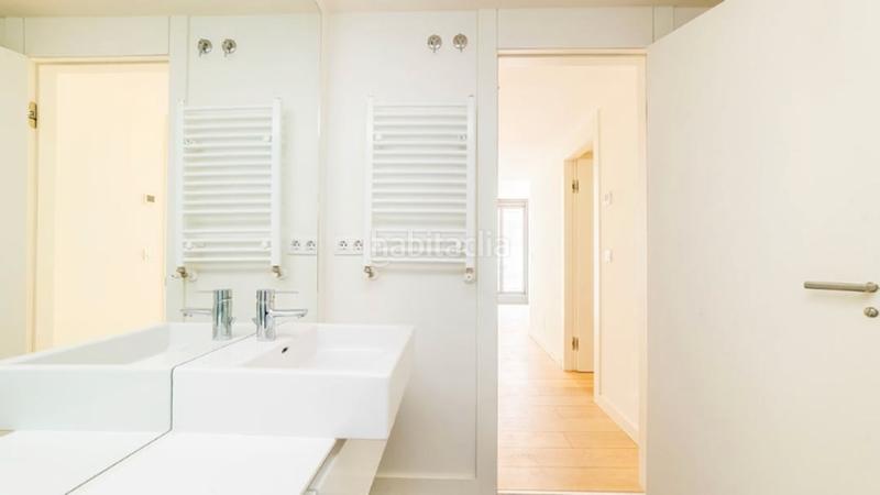 Foto 80ec064f-bdef-4879-b276-424928e7aec4. Duplex in paseo de san francisco de sales 106 in Vallehermoso Madrid