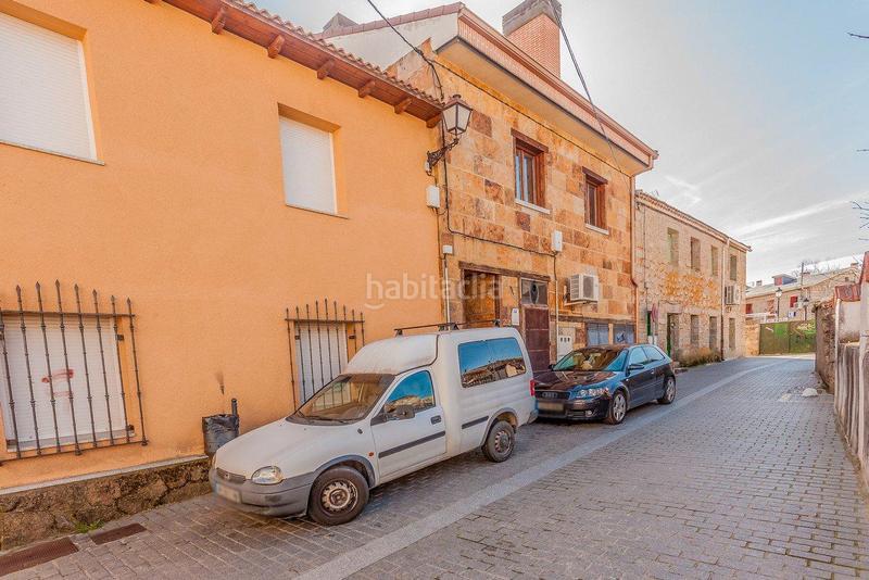 Foto b551d1c2-b732-4f2a-b482-d5424144c109. Edificio in calle real 17 in Navalafuente