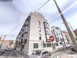 Piso  Calle castalia de vallecas. Piso en vallecas (propiedad ocupada procedente de entidad bancar