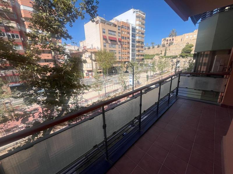 Foto e9a484aa-af5e-475e-959f-fb627ffa7932. Lloguer pis amb calefacció a Ensanche-Diputación Alicante
