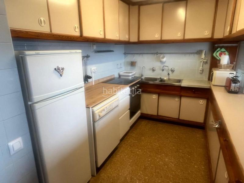 Foto 51ef43c4-f1aa-4fab-bf49-1b35de8f8fed. Alquiler apartamento en Campello Playa Campello (el)