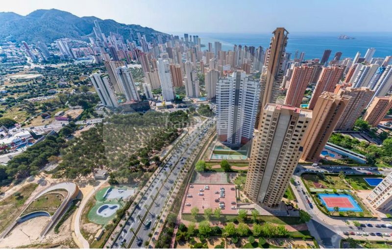 Foto 32c1b931-7c26-41c2-912a-868c6438d5dc. Affitto duplex con riscaldamento parcheggio piscina terrazza in Benidorm