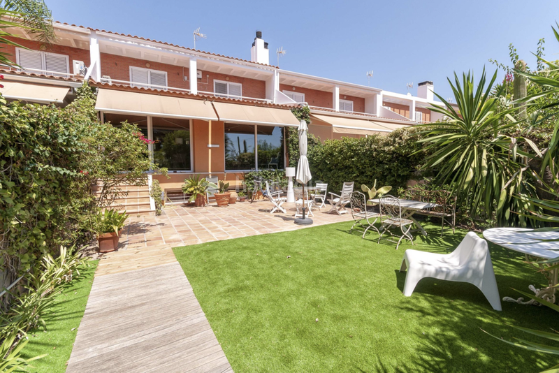 Foto e71f0d42-298f-4e1a-a872-1da060e9e0cf. Chalet mit heizung parking pool terrasse in Centro Mutxamel