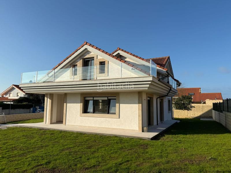 Foto ab291ca1-c2ea-4df5-8424-174787bc0bf5. Chalet en el faro chalet en venta en Ajo , 4 dormitorios. en Bareyo