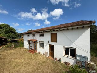 Casa a Fonegra 1113. Casa en venta en noja, 3 dormitorios.