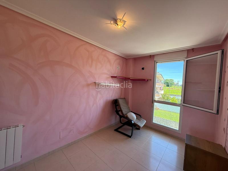 Foto 5bad2cd2-c9ea-4b11-bbeb-83ad9d255e64. Piso  en venta en pueblo, 2 dormitorios. en Meruelo
