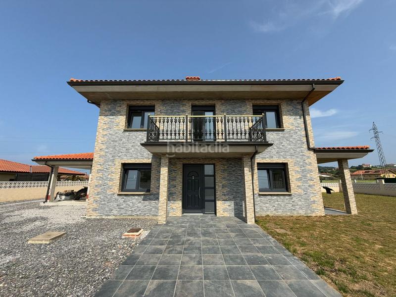 Foto 2fd25847-29da-4a97-b3b3-88715c017516. Chalet  en venta en pueblo, 4 dormitorios. en Meruelo