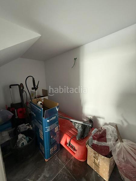 Foto 5a7d43ad-722c-4630-8d79-2fc8c8b0854c. Chalet  en venta en pueblo, 4 dormitorios. en Meruelo