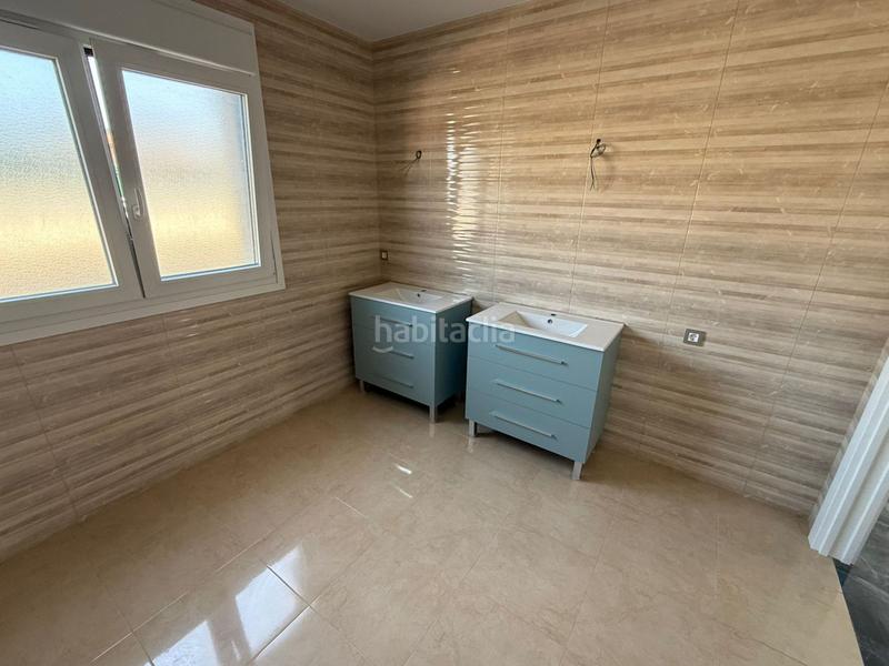 Foto beea505a-a693-4cd1-b11f-e718824e745c. Chalet  en venta en pueblo, 4 dormitorios. en Meruelo