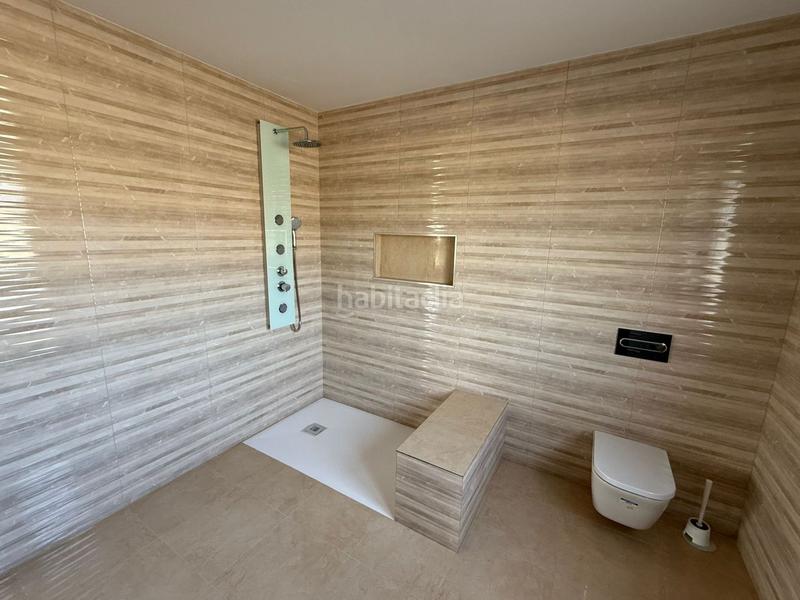 Foto e159643f-638f-4d11-9ce8-2f90264a5fde. Chalet  en venta en pueblo, 4 dormitorios. en Meruelo