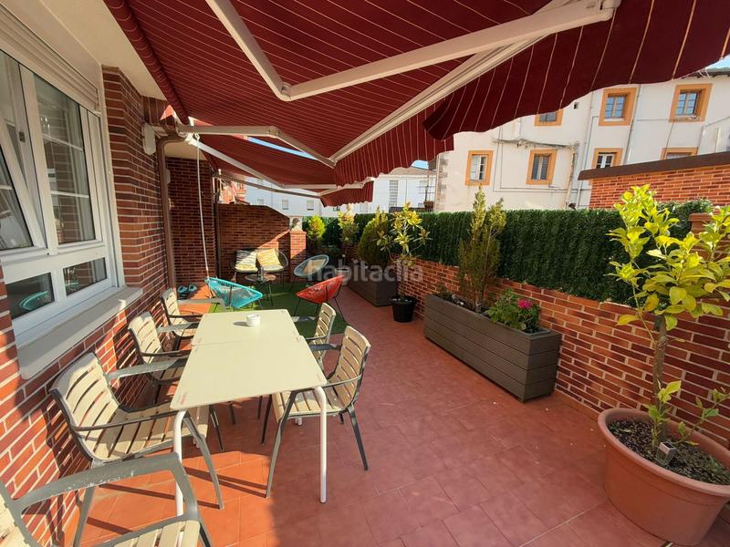 Foto 9d931bc8-6d04-4cb7-920e-4c3322c698c2. Piso  en venta en paseo marítimo, 2 dormitorios. en Santoña