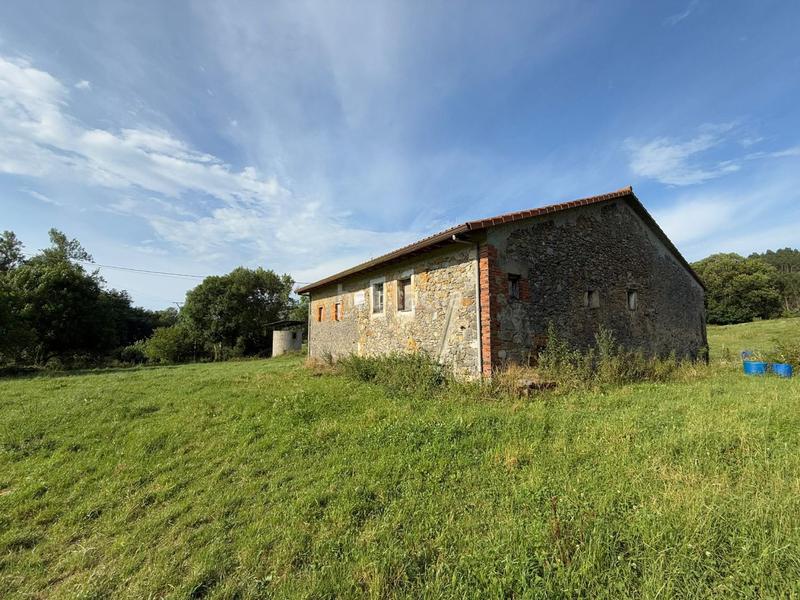 Foto 1731f84a-36d5-4fc1-82b9-960ef234745f. Casa  en venta . en Hazas de Cesto