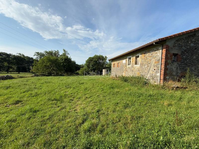 Foto 48462c8b-1af5-46e4-a7c3-b21cf1a4c257. Casa  en venta . en Hazas de Cesto