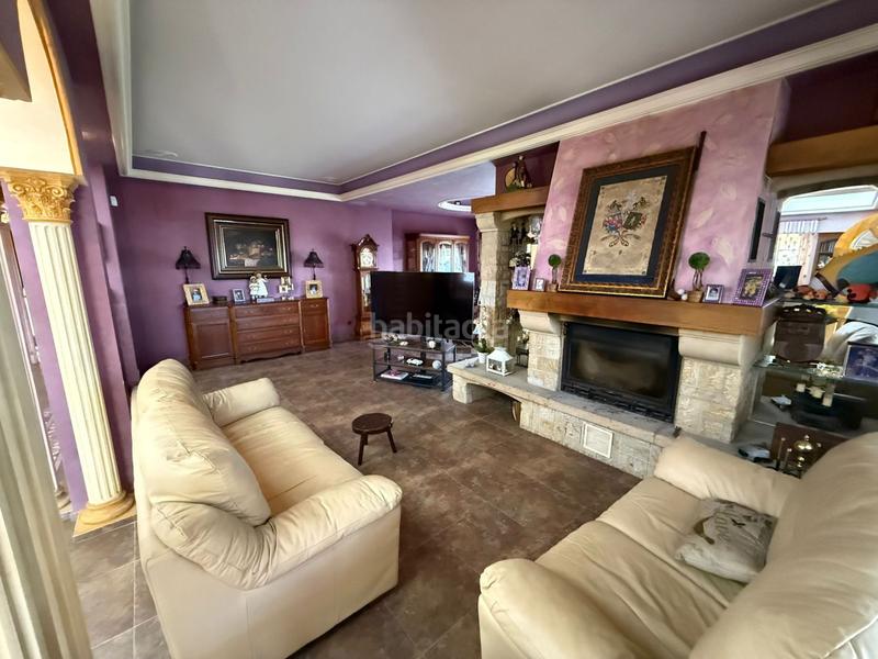 Foto 012ea2cd-748d-42f4-a3c8-2597ccd31be1. Haus mit heizung parking in Tregadín Noja