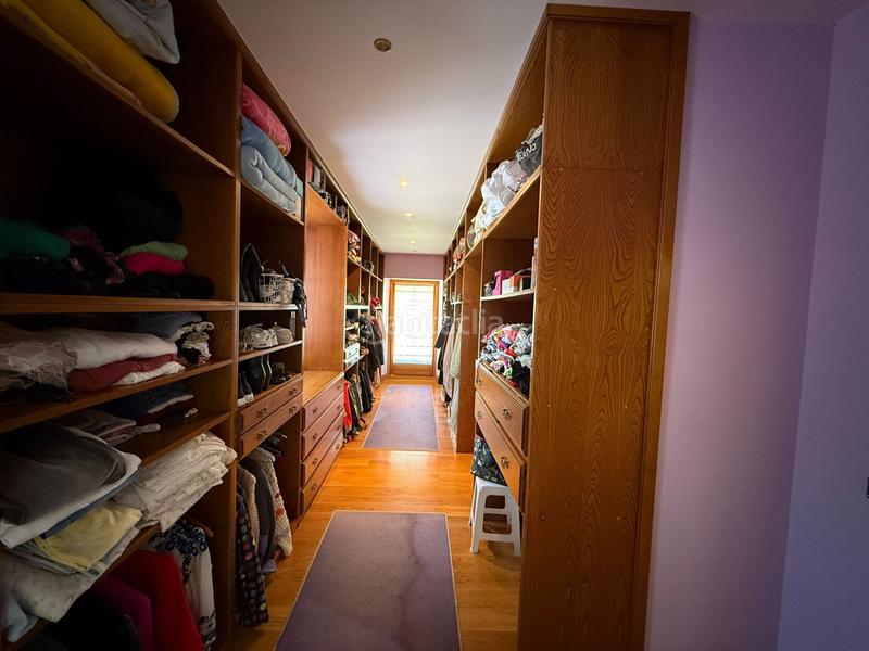 Foto 1f05b183-1bf7-4cc5-9cae-1279123bdd6a. Haus mit heizung parking in Tregadín Noja