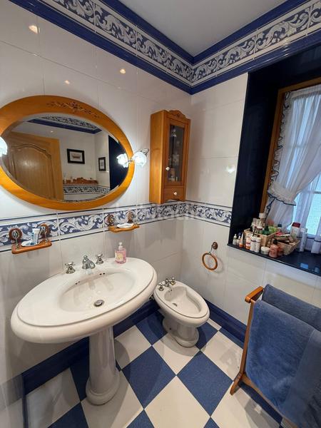 Foto 5358b710-c2d4-485f-be70-3f6043141774. Haus mit heizung parking in Tregadín Noja