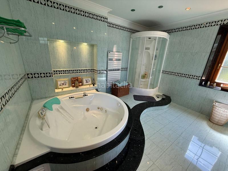 Foto 76b9d562-02f9-495a-83e9-8abaed77889f. Haus mit heizung parking in Tregadín Noja