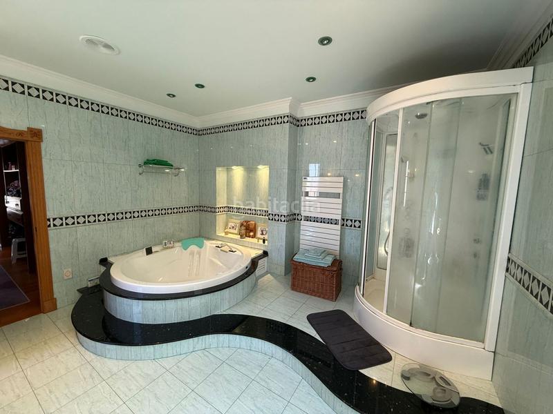 Foto 889fe638-2af6-48b9-aa59-785ad70b3dc5. Haus mit heizung parking in Tregadín Noja