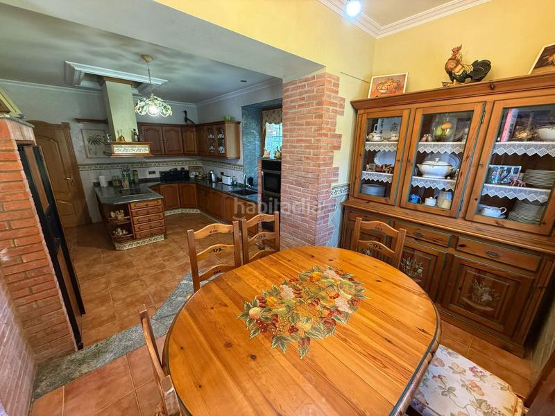 Foto c887b71d-4044-411c-a35d-6ea678e858b5. Haus mit heizung parking in Tregadín Noja