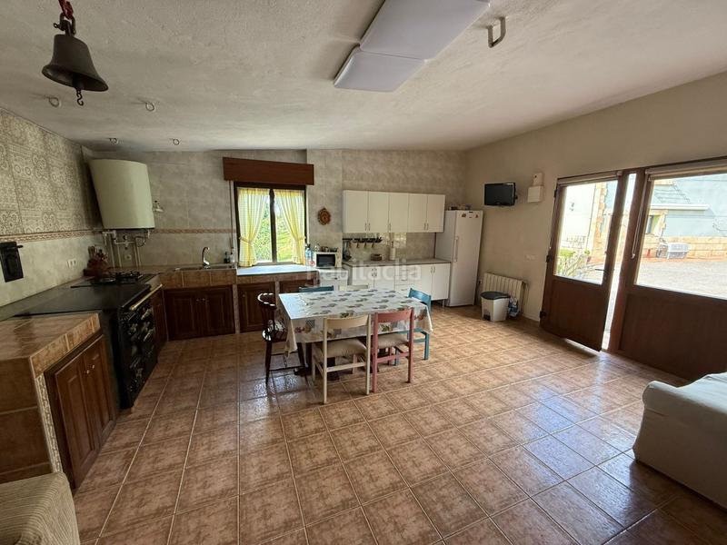 Foto 4e990011-80d3-49c5-9b6d-583a15e6d39b. Casa  en venta , 4 dormitorios. en Hazas de Cesto