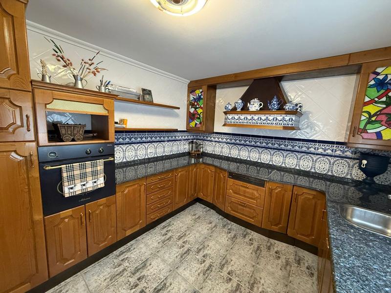 Foto c30408b6-86d9-4f84-846a-ea7d9fadcb05. Casa  en venta , 4 dormitorios. en Hazas de Cesto