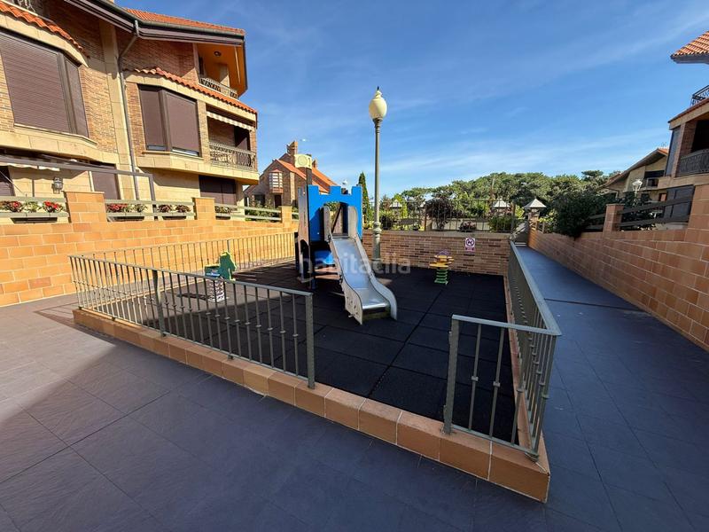 Foto 7934000e-d0de-4540-9aa5-dd34dc757eef. Piso  en venta en playa de Ris, 2 dormitorios. en Noja