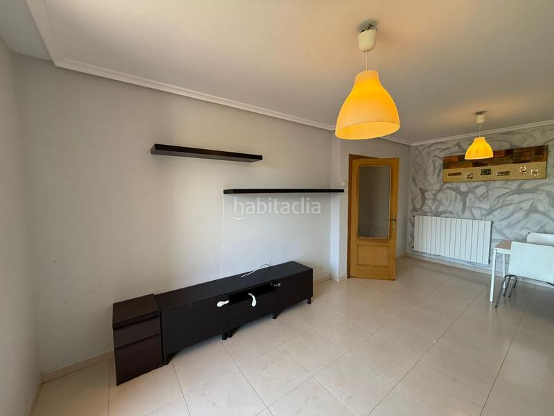 Foto 398c2edd-caef-446d-a7a3-e483a13e08a3. Etagenwohnung mit heizung parking pool in Meruelo