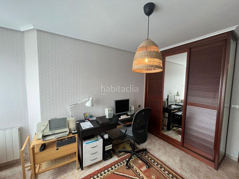 Foto 15fb488c-2f1a-45b8-bddc-a456c429d25e. Pis amb calefacció aparcament a Palacio Noja