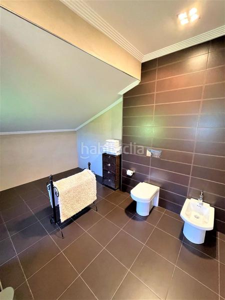 Foto 8b318153-9f5a-4871-8916-5a015ea82cd4. Haus mit heizung parking in Bárcena de Cicero