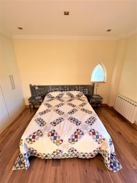 Foto 95b23206-f406-4b53-8da4-87100799aed5. Haus mit heizung parking in Bárcena de Cicero