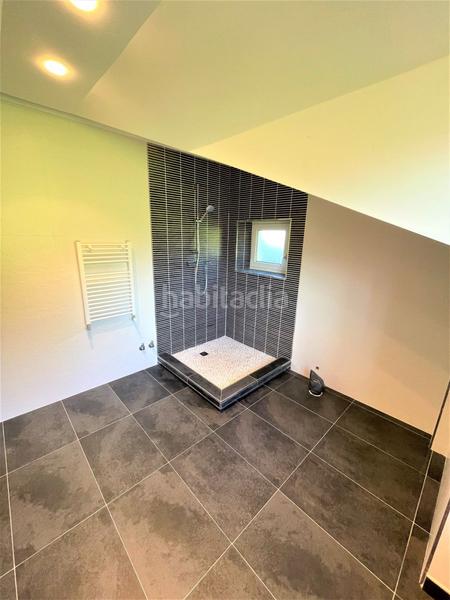 Foto 9b9c1a1b-3cef-45c6-bce1-ef7ee7857cbb. Haus mit heizung parking in Bárcena de Cicero