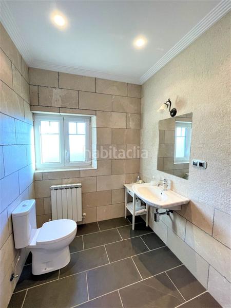 Foto f4f6a455-d9b7-4689-a76c-1d1fe3445e91. Haus mit heizung parking in Bárcena de Cicero