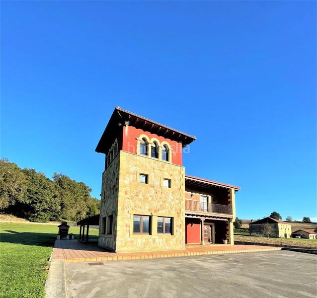 Foto ff98f693-599b-4fbd-81b7-4a2eb2ce2b2b. Haus mit heizung parking in Bárcena de Cicero