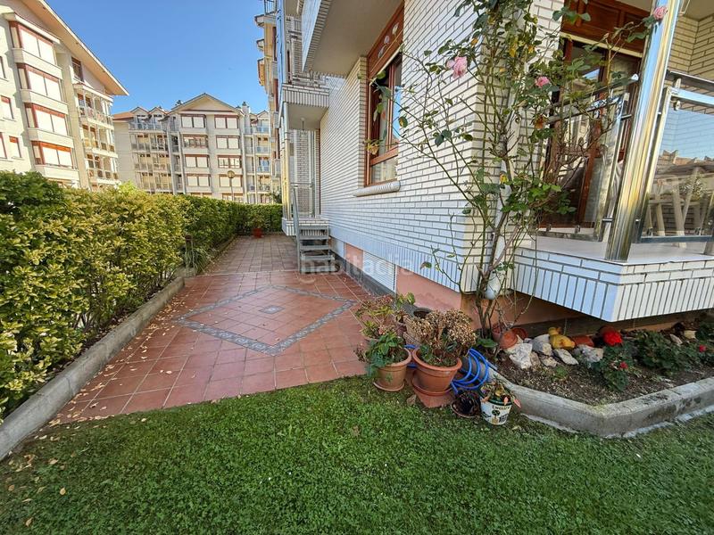 Foto f3567349-b5b9-446c-965d-13b749f18c47. Etagenwohnung mit heizung parking pool in Tregadín Noja