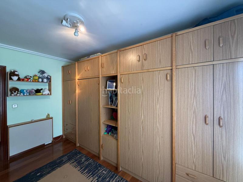 Foto bf710453-f150-43bd-a22f-cac32d7df51a. Piso  en venta en brazomar, 3 dormitorios. en Castro - Urdiales