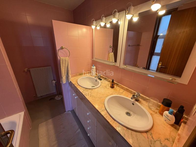 Foto edb11047-3588-456b-9892-d2ac598aff0a. Chalet mit heizung parking pool in Argoños