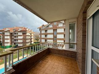 Appartement  Pinares 31. Piso en venta en playa de ris, 2 dormitorios.