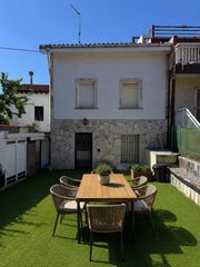 Haus  Socaire. Casa en venta en centro, 6 dormitorios.