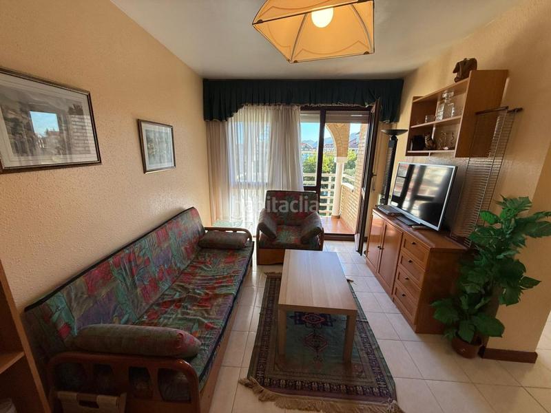 Foto b53672ce-3137-402b-8a62-61ec047705dd. Pis amb calefacció aparcament a Pedroso Noja