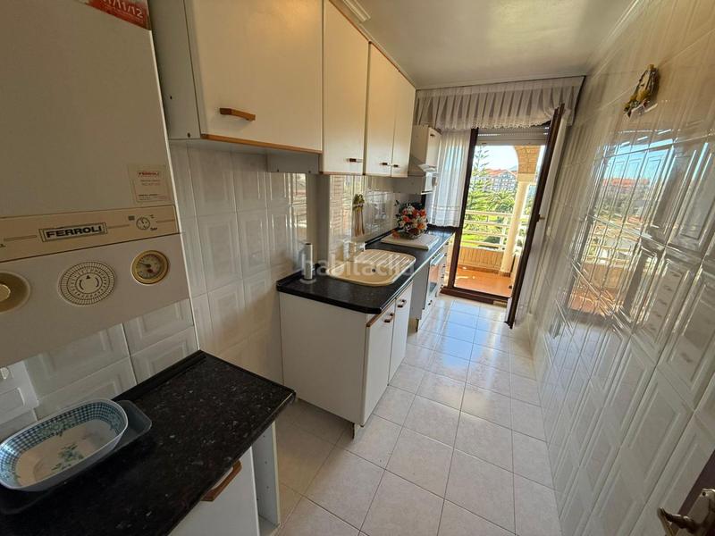 Foto bf9d28f4-23ac-4e42-8e6c-349ed5798d8d. Pis amb calefacció aparcament a Pedroso Noja