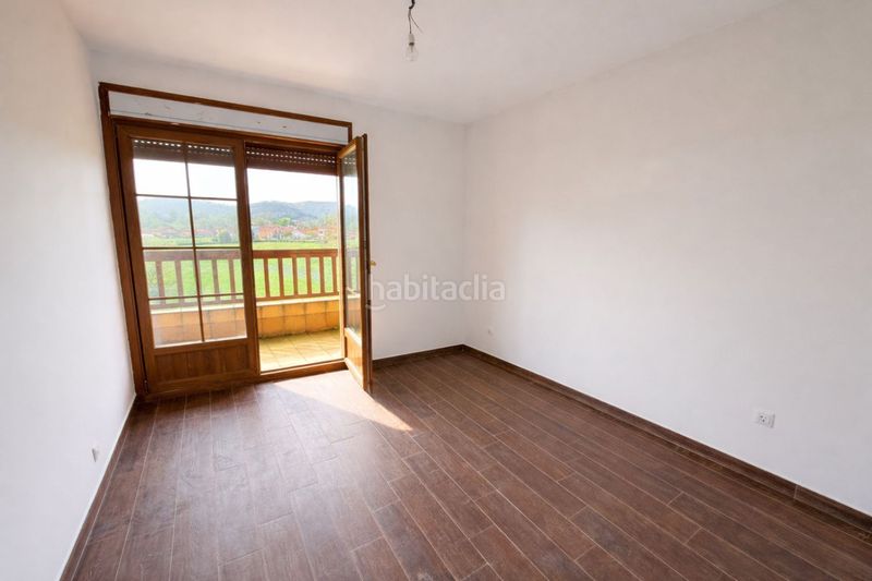 Foto 7ceaa564-7734-4c7c-8cf3-c0d07a0e8d3c. Casa amb calefacció aparcament a Bárcena de Cicero