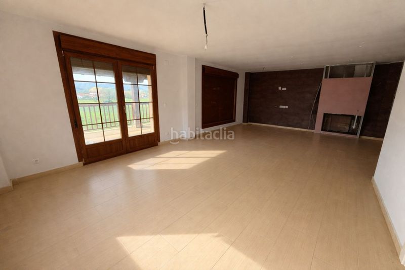 Foto a25fbb2a-c362-4381-b3cd-d4424b7fd9db. Casa amb calefacció aparcament a Bárcena de Cicero
