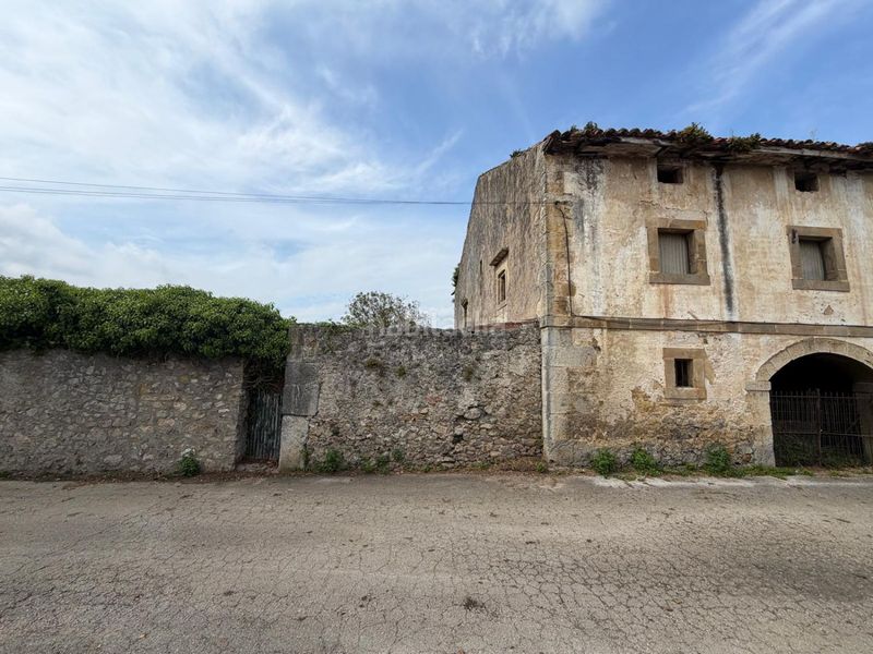 Foto bf77b7d8-f513-49c3-a812-28c3ed56f7d5. Casa a Bárcena de Cicero