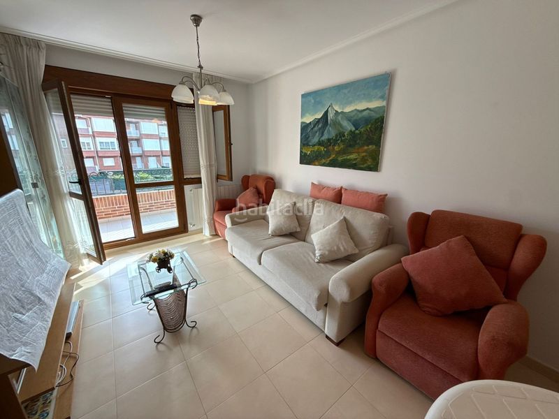 Foto fa8a4d45-e8bd-4416-9700-d76b0f0daf9d. Etagenwohnung mit heizung parking in Ris Noja