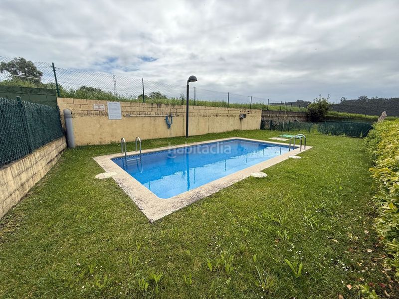 Foto b8f571a3-d0cc-476d-8747-1aeaf694ef02. Pis amb calefacció aparcament piscina a Meruelo