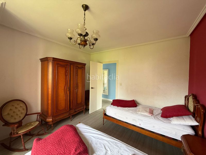 Foto 7b8b70ee-d55b-4ea6-9c3b-2bb1feffe95c. Casa amb aparcament a Tregadín Noja
