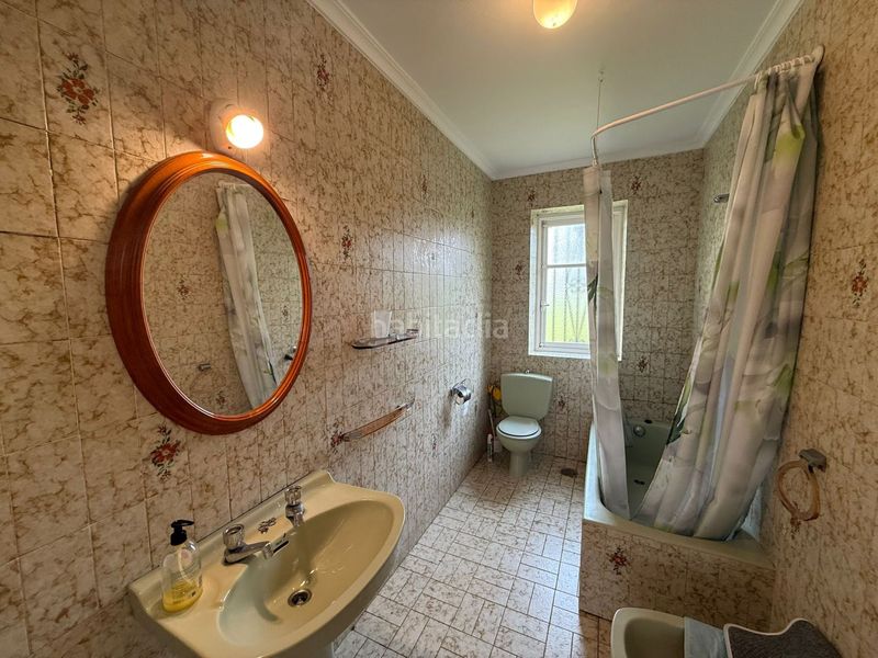 Foto df99a060-b835-4308-925a-1b8848a53ade. Casa amb aparcament a Tregadín Noja