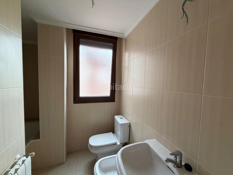 Foto 4fb90492-7280-4143-9290-3cdc00423d4f. Pis amb calefacció aparcament piscina a Meruelo