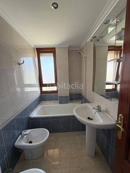 Foto 13dc8472-3270-4e10-a079-c327e30a45d3. Àtic amb calefacció piscina a Palacio Noja