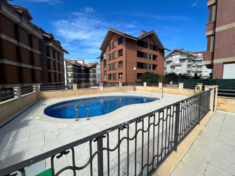 Foto 476ced8f-94aa-4400-afbc-6104e286b103. Àtic amb calefacció piscina a Palacio Noja